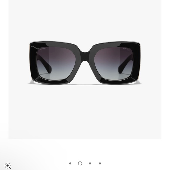 These sunglasses are in perfect condition! I’m just looking for something new! - Picture 4 of 7